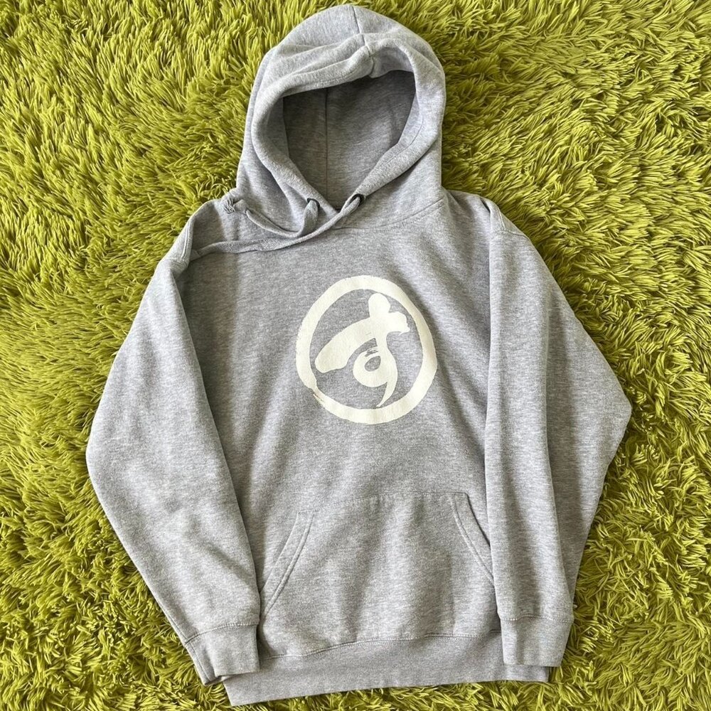 GREY SCRAMBLE BRUSH LOGO PULLOVER